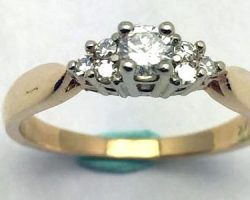 Ladies diamond 7 stone engagement ring